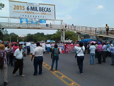 CNTE-Tabasco realiza movilización en la SETAB