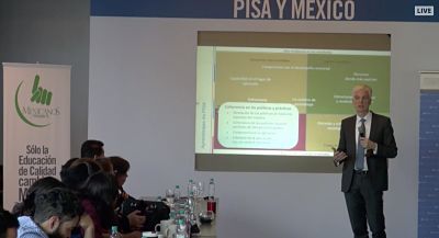 Asegurar y acelerar la formación de docentes, pide la OCDE a México