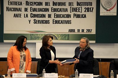 Presenta INEE informe 2017 del estado de la educación obligatoria en México.