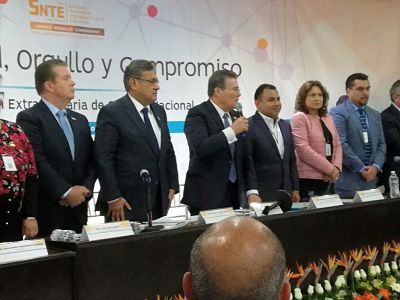 Renuncia Juan Díaz de la Torre a la dirigencia del SNTE.