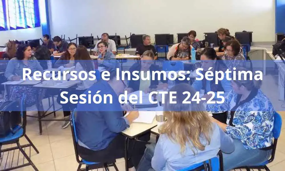 Maestros en Consejo Técnico Escolar.