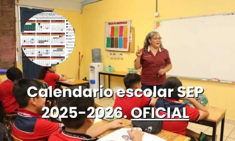 Maestra dando clases