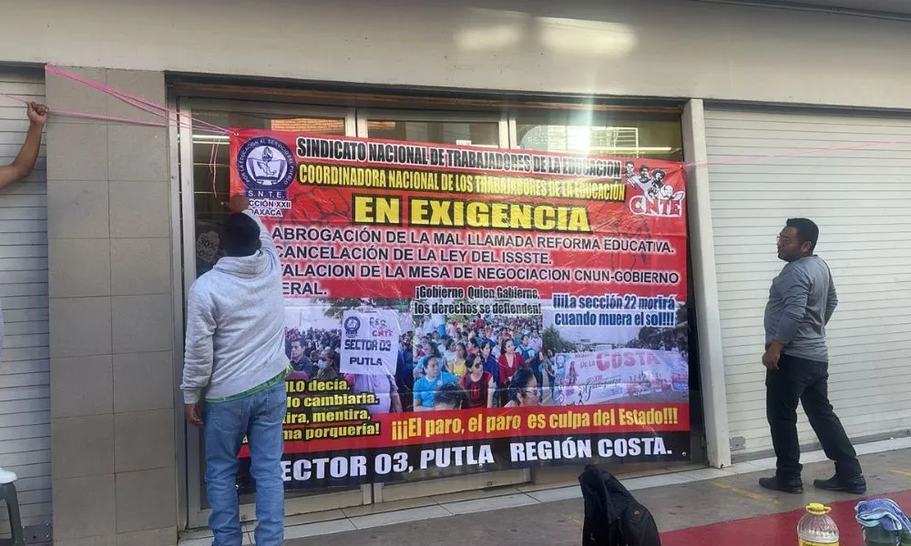 CNTE continúa sus protestas